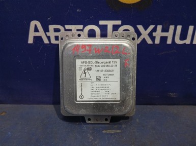 Блок управления светом передний Mercedes-benz E-class W212247 M271DE18AL 2012