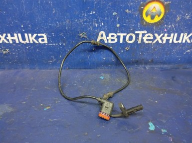 Датчик ABS задний левый Mercedes-benz E-class  W212247 M271DE18AL 2012 