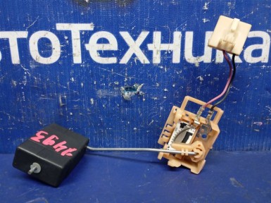 Датчик уровня топлива Toyota Allex NZE121  1NZ-FE 2001 