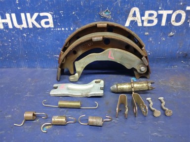 Механизм стояночного тормоза задний левый  Honda Odyssey RA7 F23A 2002 