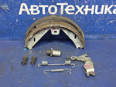 Механизм стояночного тормоза задний правый  Mercedes-benz E-class W212247 M271DE18AL 2012 