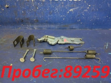 Механизм стояночного тормоза задний правый Suzuki Solio MA36S K12C 2017