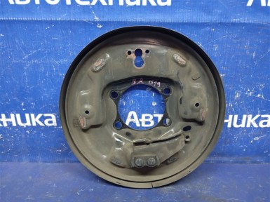 Щиток тормозного механизма задний правый  Nissan Ad VZNY12 HR16DE 2015 