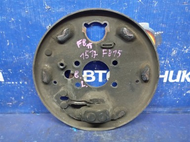 Щиток тормозного механизма задний левый Nissan Sunny FB15 QG15DE 2004