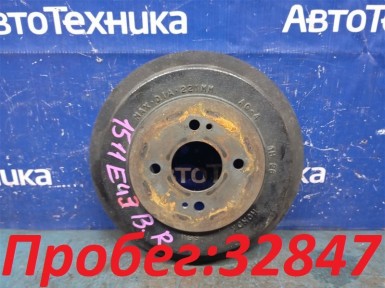 Тормозной барабан задний Honda Civic EU3  D17A 2001 