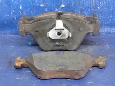 Тормозные колодки передние BMW X3 E83 N52B25  2007 