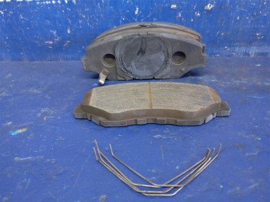 Тормозные колодки передние Honda CR-V RD7  K24A 2006 