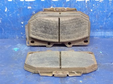 Тормозные колодки передние Subaru Forester  SF5 EJ205 2001 