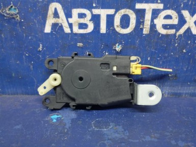 Электропривод замка двери задний правый Subaru  Forester SG5 EJ202 2002 