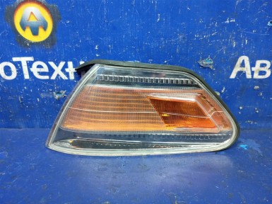 Габарит передний левый Toyota Mark 2 GX100  1G-FE 1999 