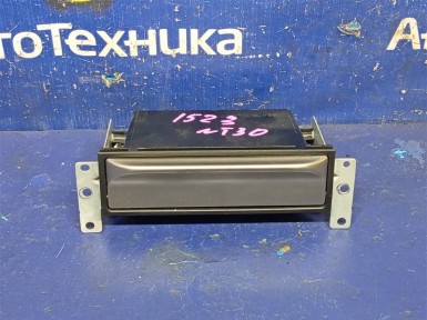 Карман, подстаканник Nissan X-trail NT30 QR20DE 2006