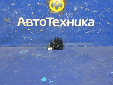 Кнопка стеклоподъёмника передняя Suzuki Escudo  TDB4W N32A 2008 