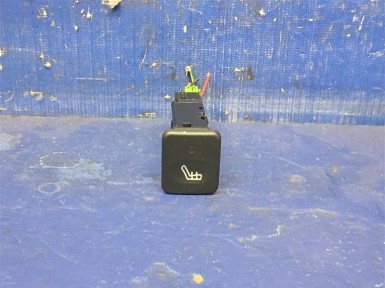 Кнопка включения обогрева сидений передняя  правая Land Rover Discovery L318 LT94A 35D 56D 94D 2003 