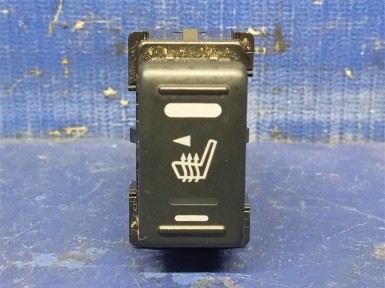 Кнопка включения обогрева сидений передняя левая Nissan X-trail NT30 QR20DE 2005