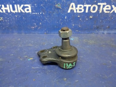 Шаровая опора передняя правая Nissan Terrano  LUR50 VG33E 2001 