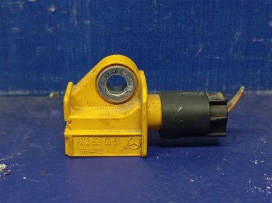 Датчик передний Mercedes-benz E-class W212247  M271DE18AL 2012 