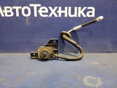 Кнопка открывания багажника задняя Honda  Step Wagon RK1 R20A 2012 