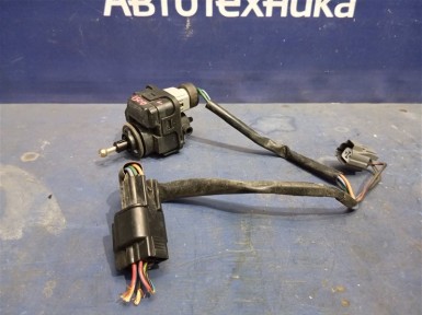 Корректор фар передний левый Mitsubishi Airtrek  CU2W 4G63T 2004 