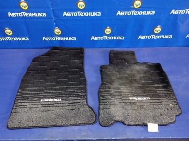 Коврик передний Toyota Wish ZNE14G 1ZZ-FE  2003 