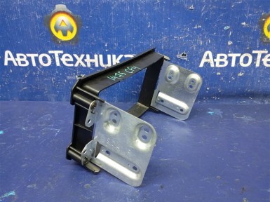 Крепление автомагнитолы верхняя Honda Torneo  CF4 F20B 1999 