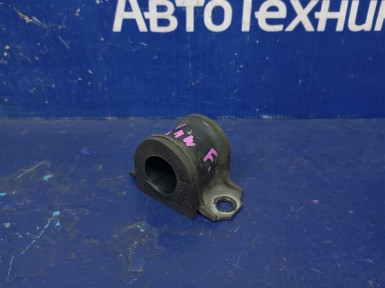 Крепление стабилизатора переднее Suzuki Escudo  TDB4W N32A 2008 