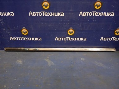 Молдинг стекла передний левый Jeep Grand  Cherokee WH EVD 2007 