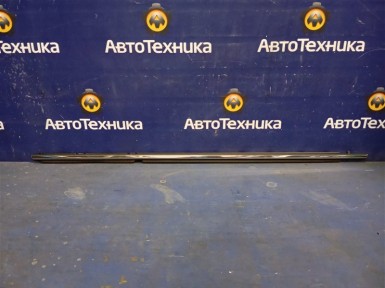 Молдинг стекла задний левый Toyota Avensis  ZRT272W 3ZR-FAE 2011 