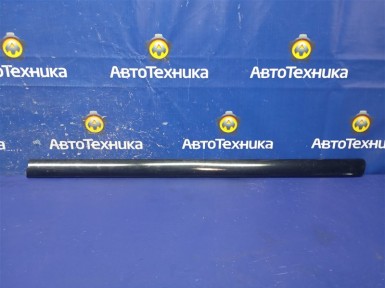 Накладка на дверь передняя правая Nissan  X-trail NT30 QR20DE 2005 