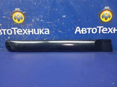 Накладка на дверь задняя правая Nissan X-trail NT30 QR20DE 2005