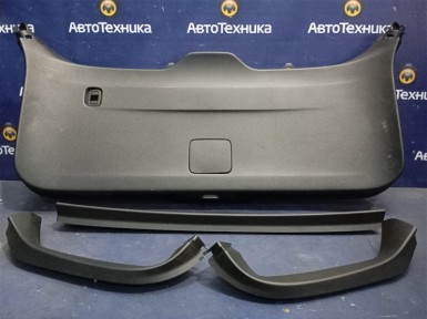 Обшивка двери багажника задняя Subaru Forester  SJ5 FB20A 2013 