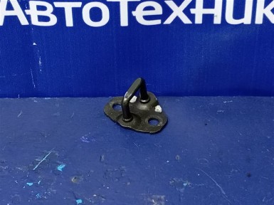 Петля замка багажника задняя Subaru Forester  SF9 EJ254 1999 