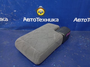 Подлокотник передний Honda Civic EU3 D17A 2001