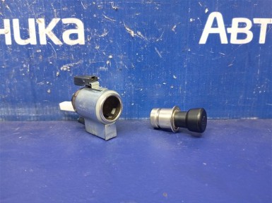 Прикуриватель Mitsubishi Airtrek CU5W 4G69  2004 