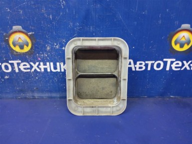 Решетка вентиляционная задняя Nissan X-trail  NT30 QR20DE 2006 