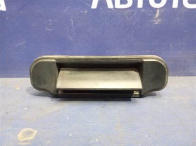 Ручка багажника задняя Mazda Familia S-wagon  BJ5W ZL-DE 2002 