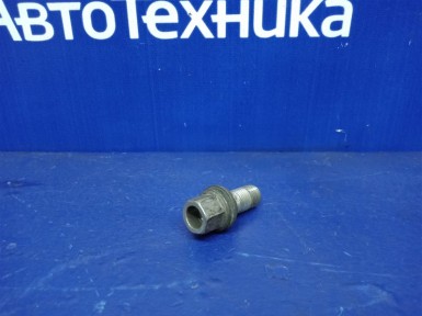 Болт колесный Audi A6 4F5 AUK 2008 