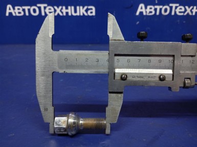 Болт колесный BMW 3-series E90 N52B25A 2006 