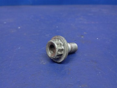 Болт Toyota Corolla Fielder NZE121G 1NZFE  2001 