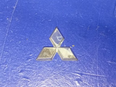 Эмблема задняя Mitsubishi Pajero Io H77W  4G94 2000 