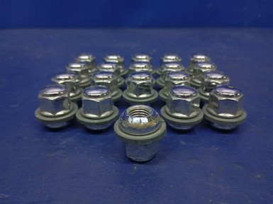 Гайка на колесо Honda Odyssey RA7 F23A 2000 