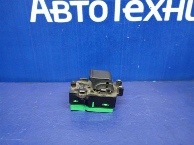 Кнопка стеклоподъёмника передняя левая Honda Step Wagon RG1 K20A 2006