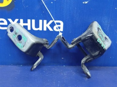 Петля двери передняя левая Honda Step Wagon RK1 R20A 2012