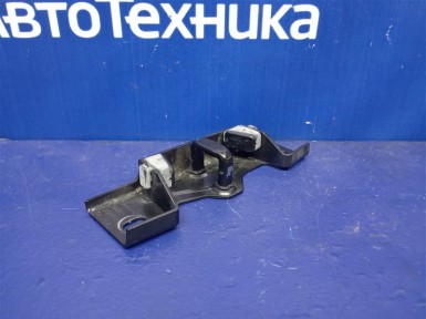 Петля замка багажника задняя Volvo Xc90 C_95  B6324S 2010 