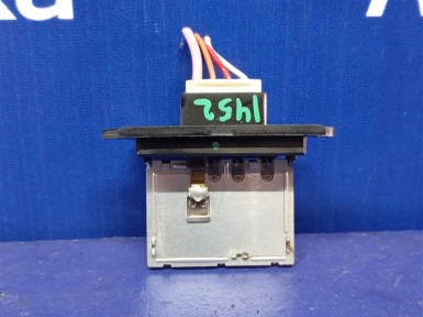 Реостат печки Nissan Nv200 VM20 HR16DE 2014 