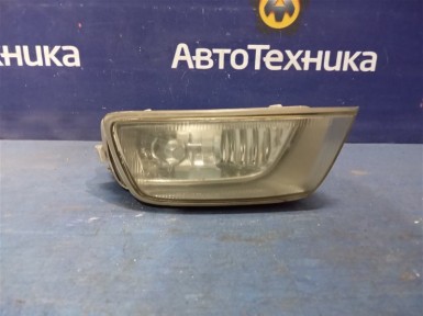 Фара противотуманная передняя правая Toyota  Premio ZZT240 1ZZ-FE 2002 