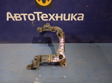 Крепление противотуманной фары переднее левое  Mitsubishi Airtrek/outlander CU5W 4G69 2005 