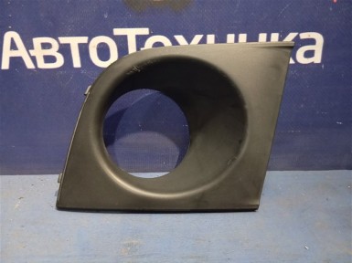 Накладка противотуманной фары передняя правая  Nissan Tiida C11 HR15DE 2007 