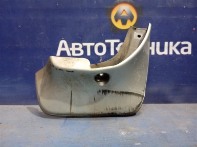 Брызговик задний правый Toyota Premio ZZT240  1ZZ-FE 2002 