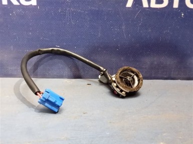 Динамик передний верхний правый Toyota Ist NCP61 1NZ-FE 2006