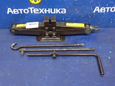 Домкрат Toyota Estima ACR30 2AZ 